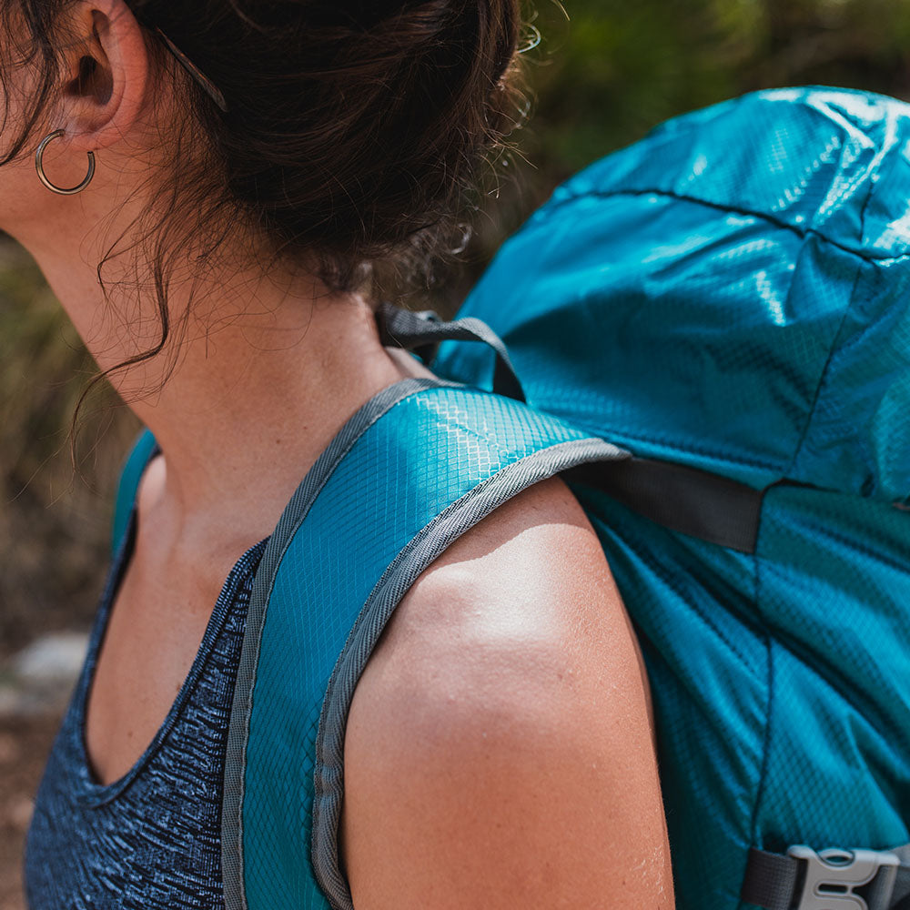 4monster Lightweight Portable 32L Hiking Backpack For Travel And Hiking