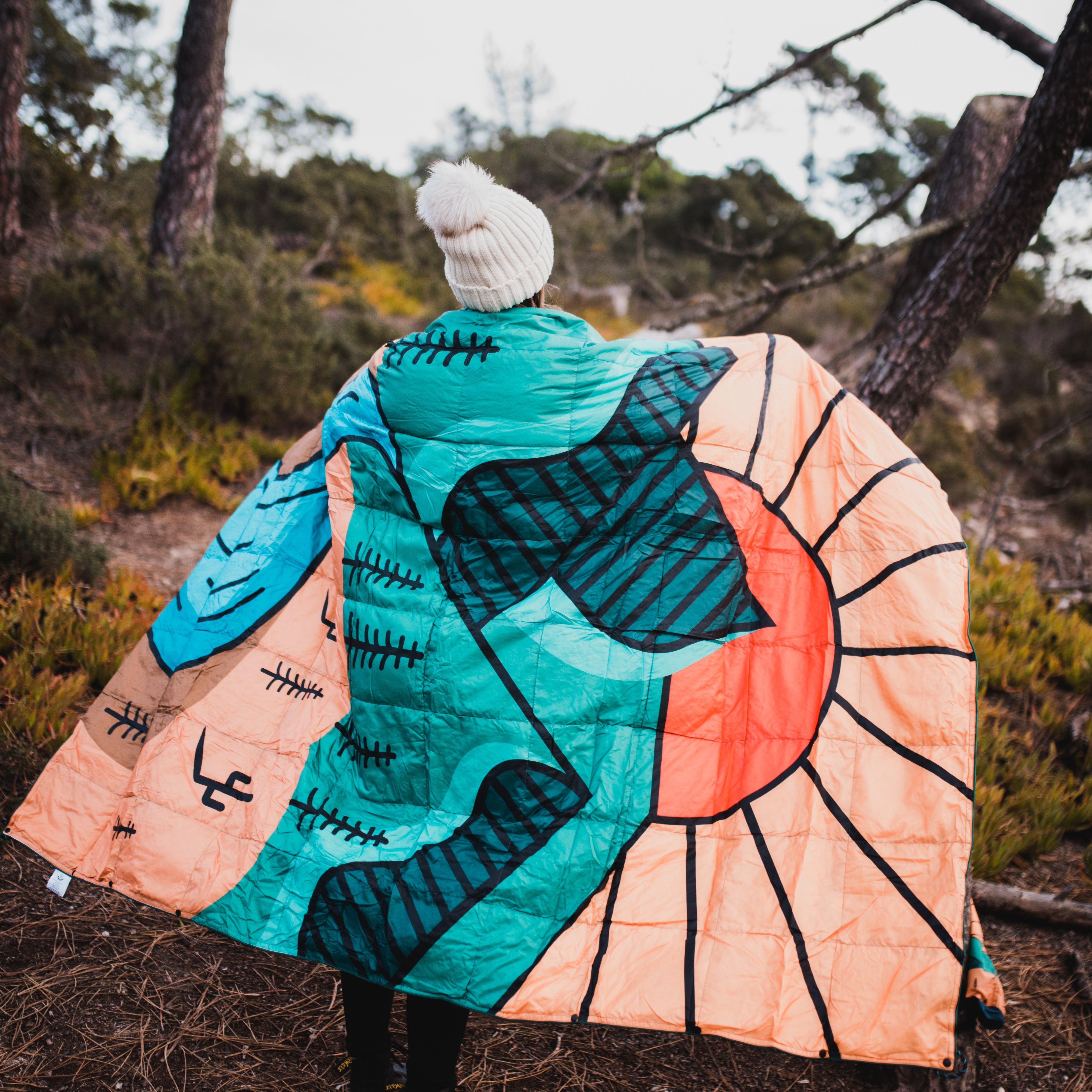 4Monster Down Puffy Camping Travel Blanket - Abstract mountain peak Camping Blanket 4monster outdoor