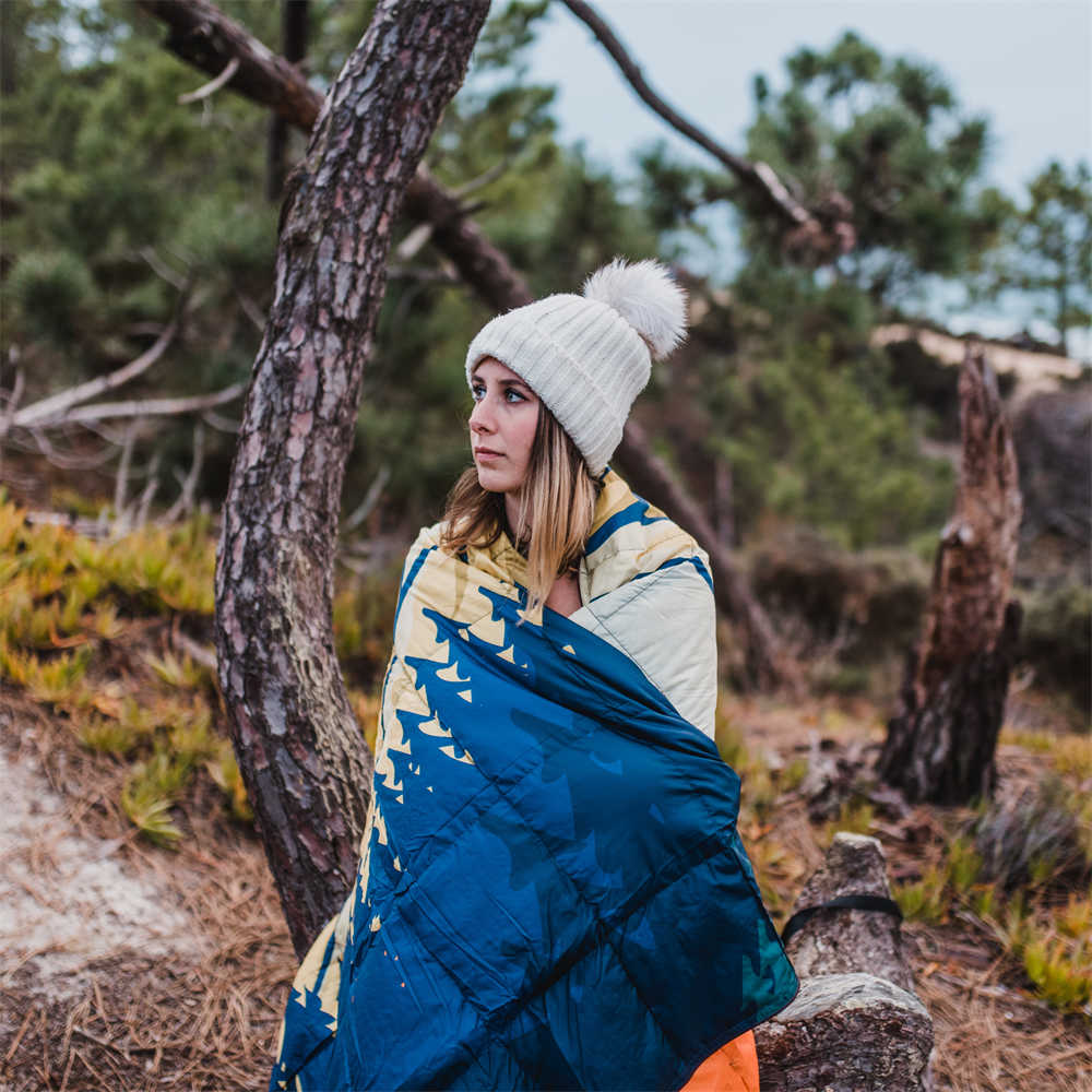 4Monster Down Puffy Camping Travel Blanket - Yosemite Park Camping Blanket 4monster outdoor
