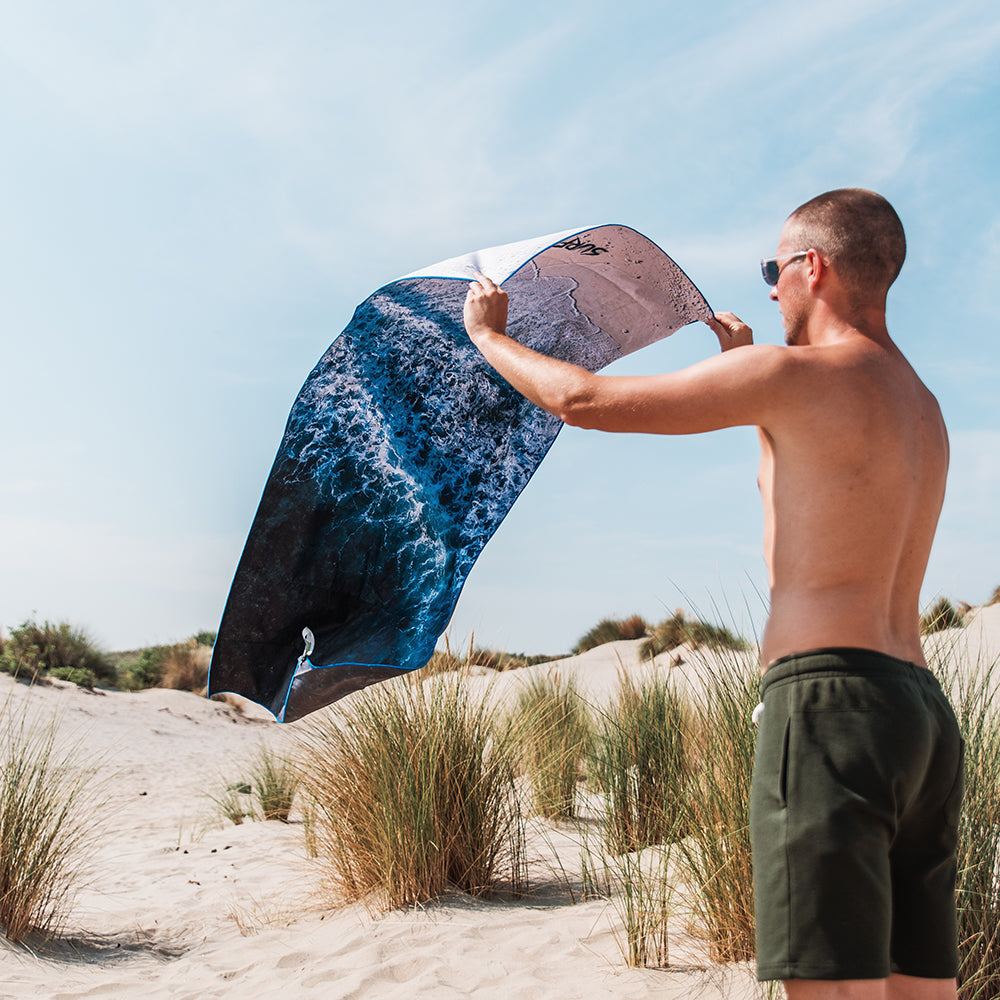 4Monster Hiking Lightweight Travel Backpack 24L + Ocean Series Microfiber Beach Towel 4monster outdoor