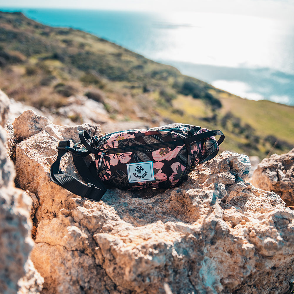 4Monster Hiking Waist Packs Portable with Multi-Pockets Adjustable Belts-Printed Style waist bag 4Monster
