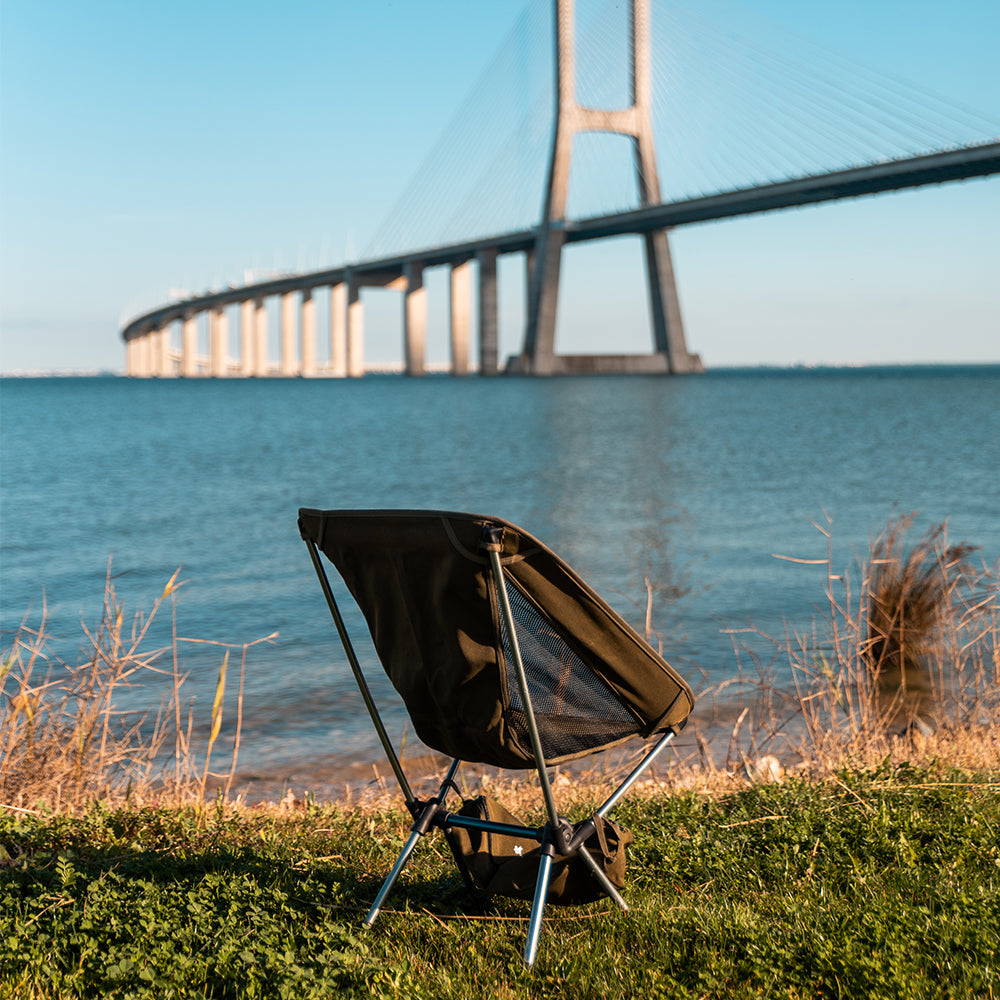 4monster Outdoor Portable Folding Moon Chair for Travel and Camping 4monster outdoor
