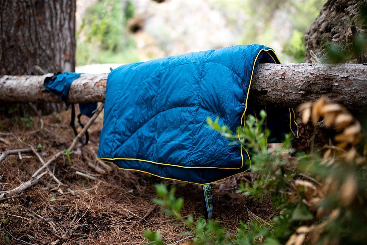 4Monster 650 Fill Power lightweight camping Packable Down Puffy Blanket - Water ripples Camping Blanket 4Monster